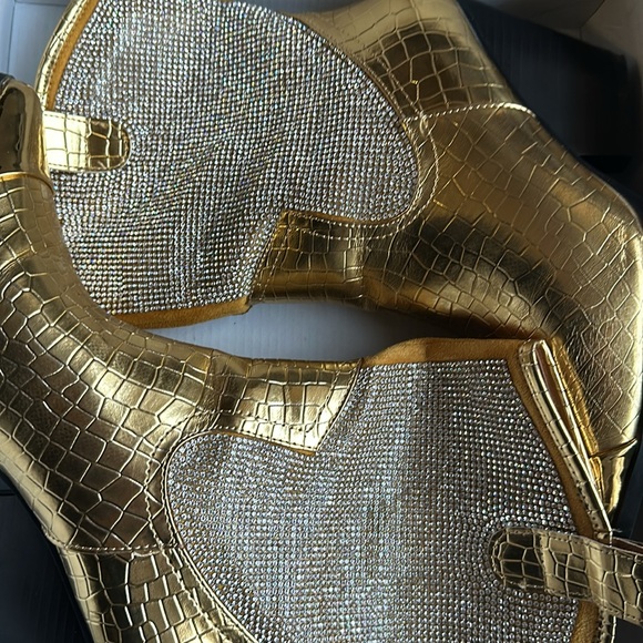 Cape Robbin Zephyr Boot - Picture 7 of 7